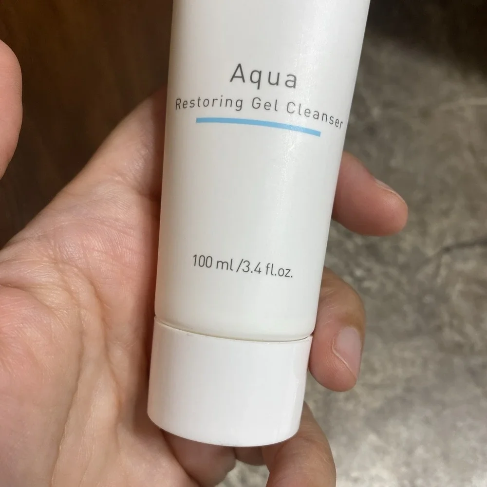 Dr. C.‎ Tuna Aqua Restoring Gel Cleanser Farmasi / 3.4 FL. OZ. Sealed New